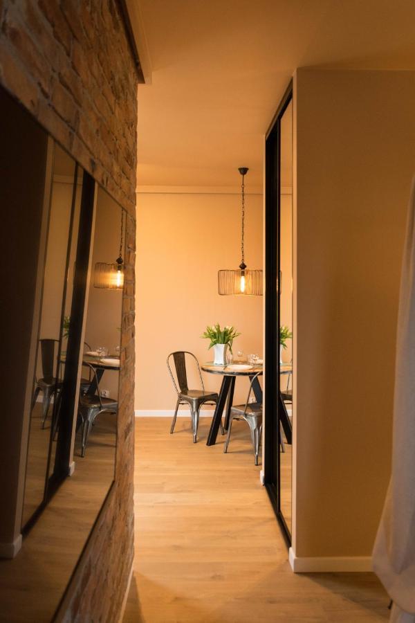 Uniejow Apartments ภายนอก รูปภาพ